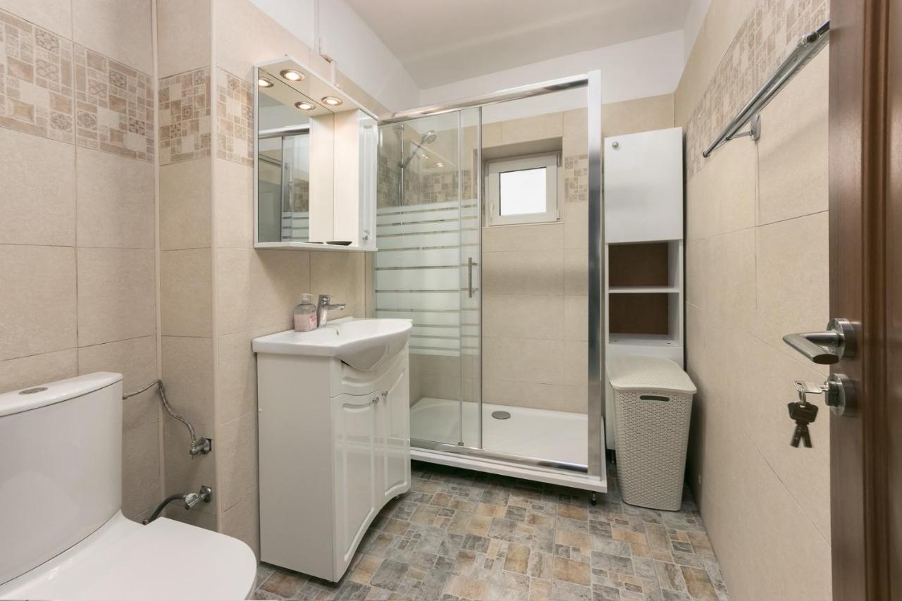 Vlad House Decebal Daire Bükreş Dış mekan fotoğraf