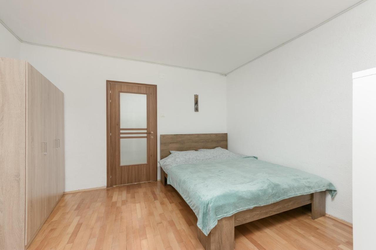 Vlad House Decebal Daire Bükreş Dış mekan fotoğraf